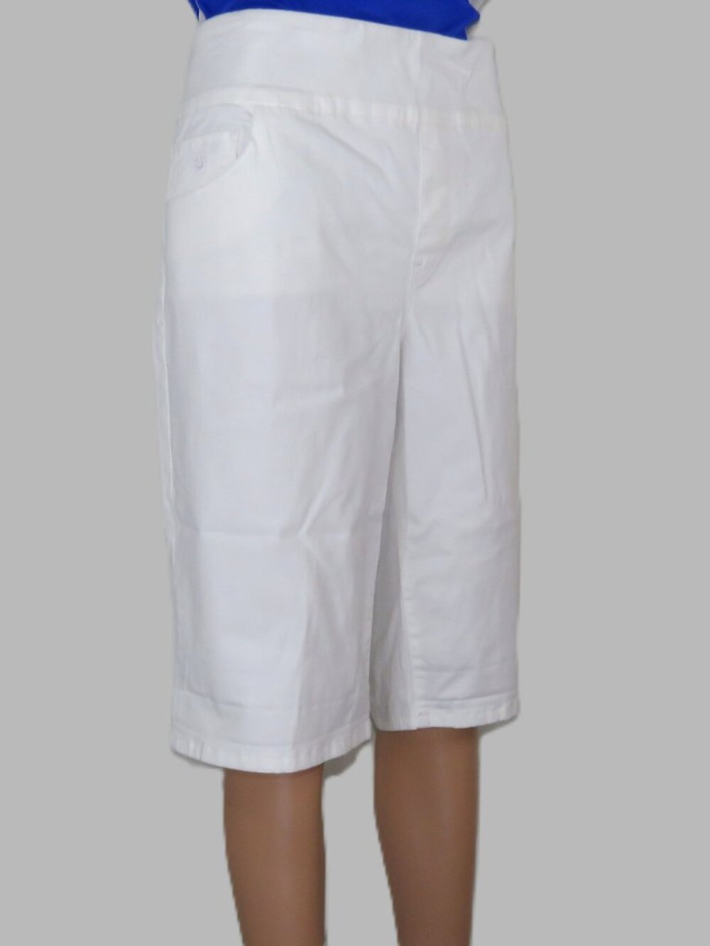 Gloria Vanderbilt Women's White All Around Slimming Capri Size 16W Pockets C1960 - Picture 2 of 7